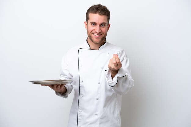 Kucharz prezentujący potrawę
